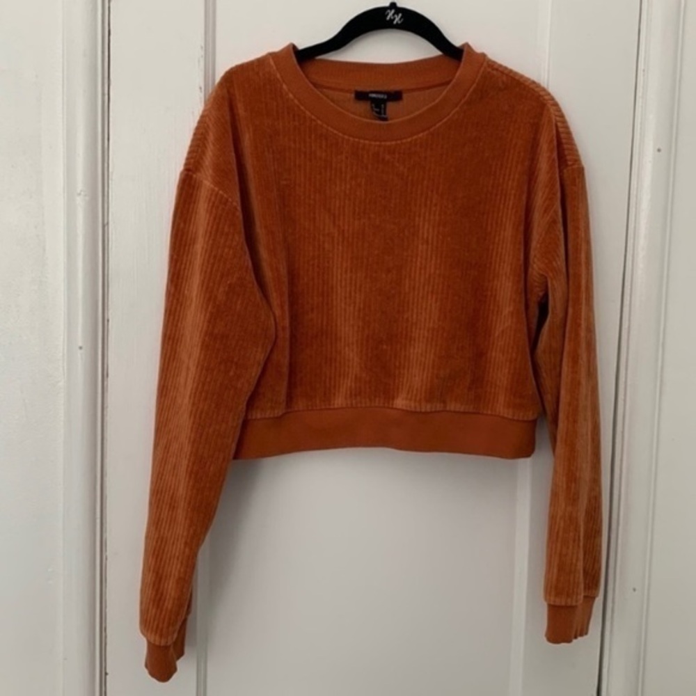 Forever 21 Women’s cropped corduroy style sweatshirt sz M burnt orange